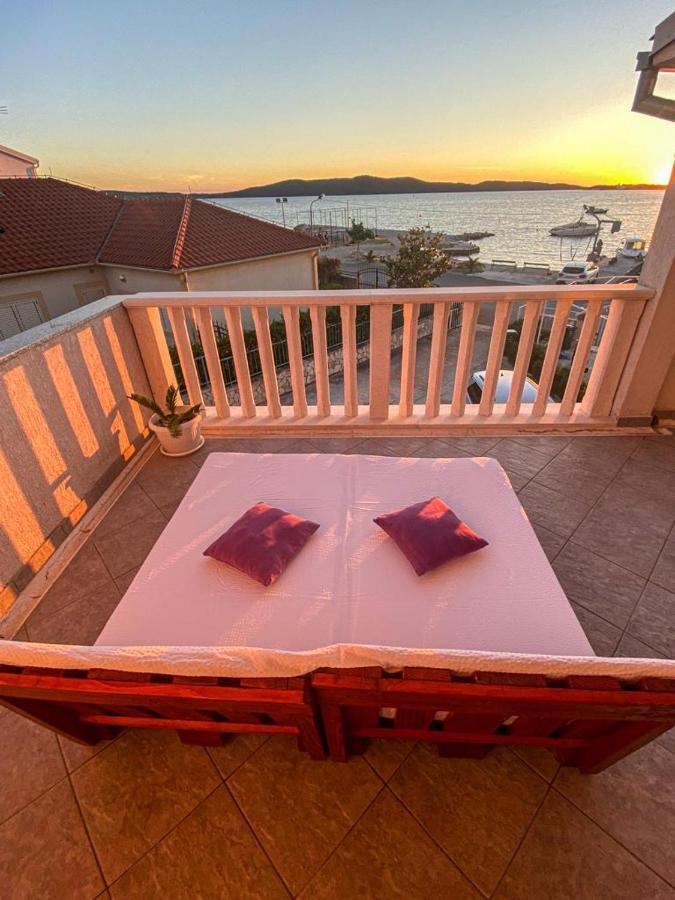 Apartman Luka Šibenik Екстериор снимка